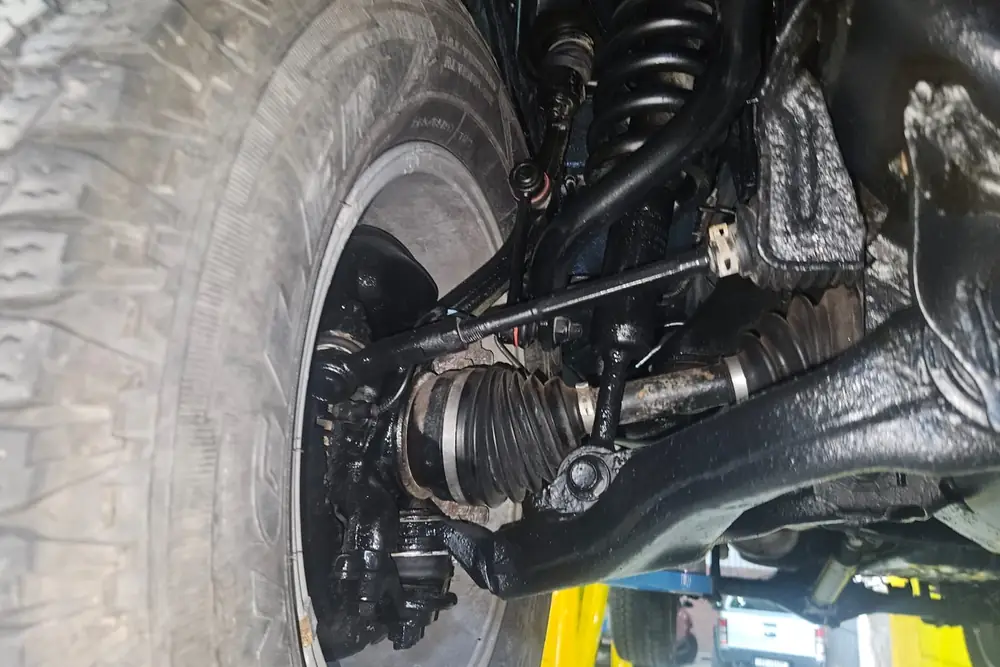 Front suspension after treatment — cleaned, neutralised and coated
